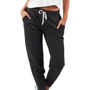 New with tags vuori performance jogger size medium